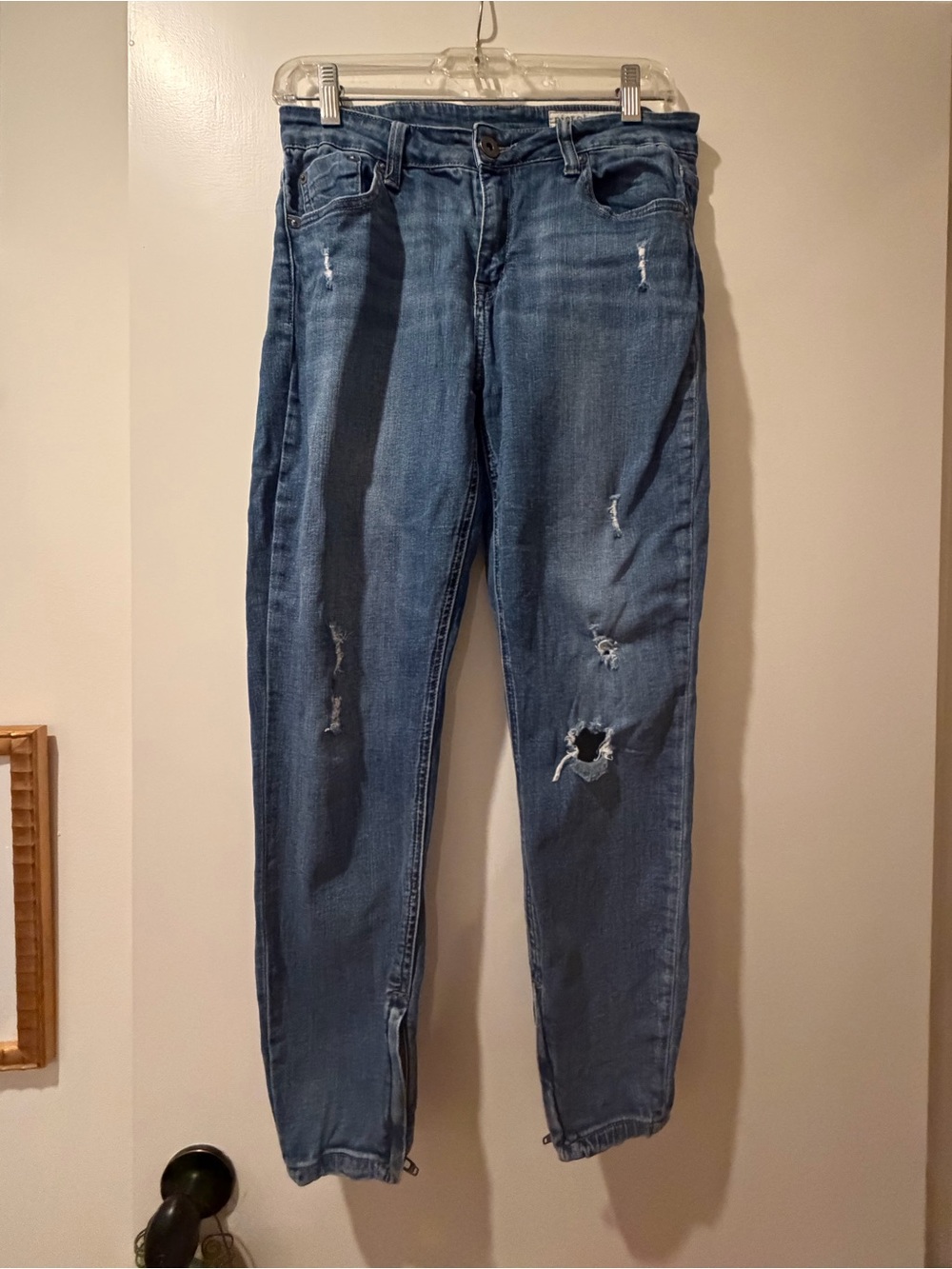 Pistola Anais Distressed Skinny Jeans ankle Zip 29